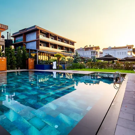 Romantiskt hotell Mavi Marin Boutique 3*